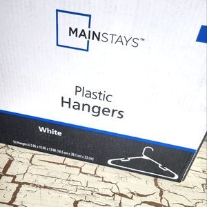 20 Mainstay Hangers White NEW